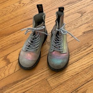 Dr Martens Pascal Rainbow Kidray Boots with zipper - 9T